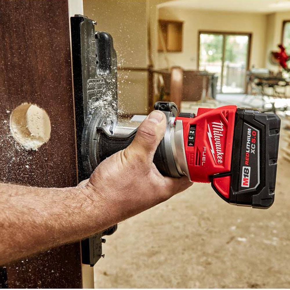 M18 Fuel 18-Volt Lithium-Ion Brushless Cordless Compact Router with Offset Base and Plunge Base Q337