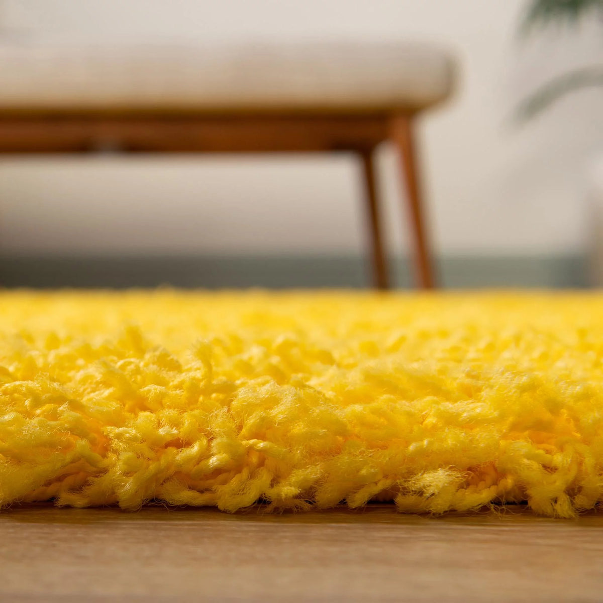 5' x 8' Yellow Shag Rug U5444
