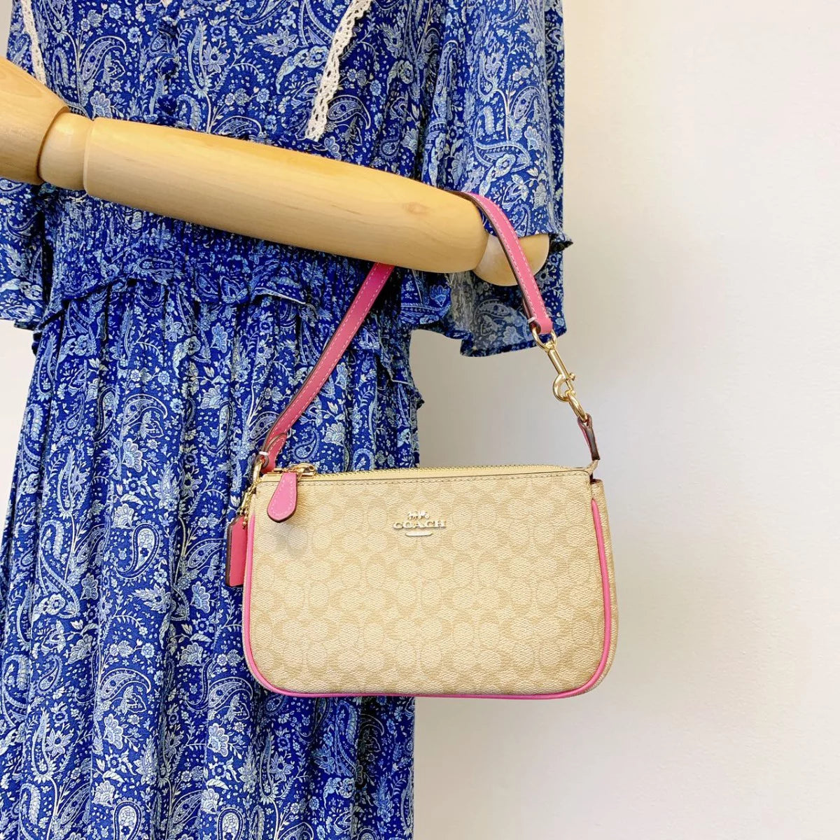 Light Khaki Petunia Colorblock Canvas Bag W236980