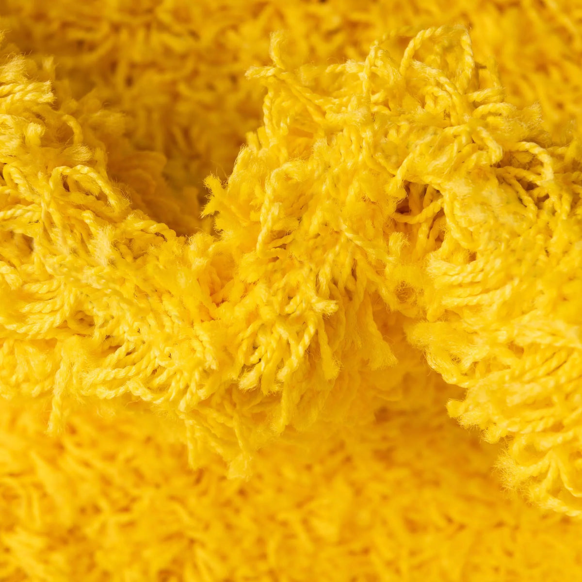 5' x 8' Yellow Shag Rug U5444