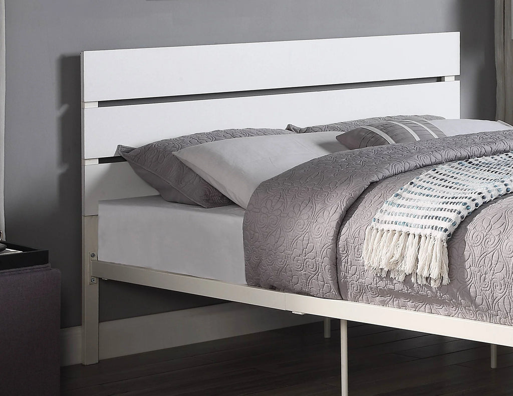 Full Size Bed - White A44545