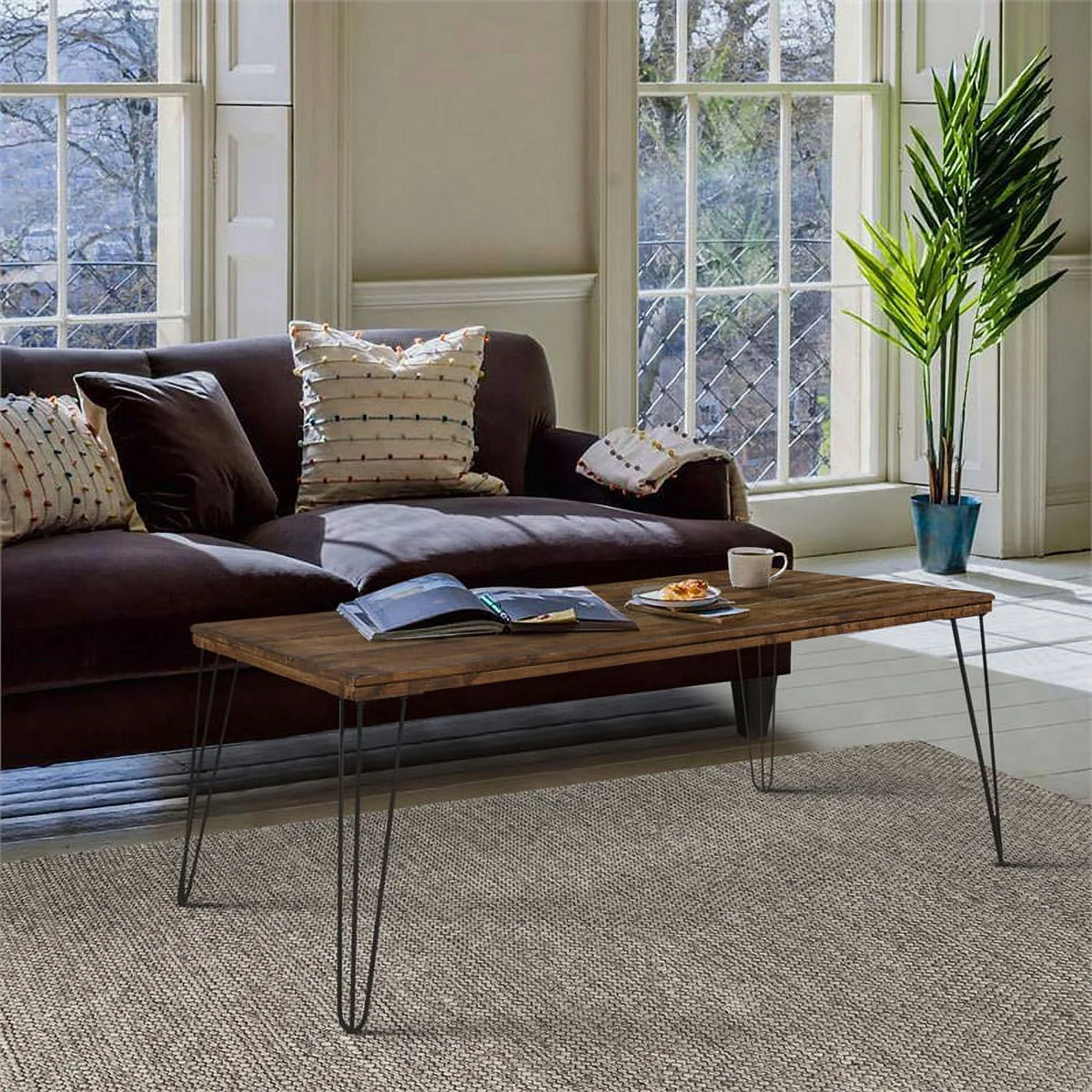 Wood Coffee Table in Rustic Oak and Black Q6496