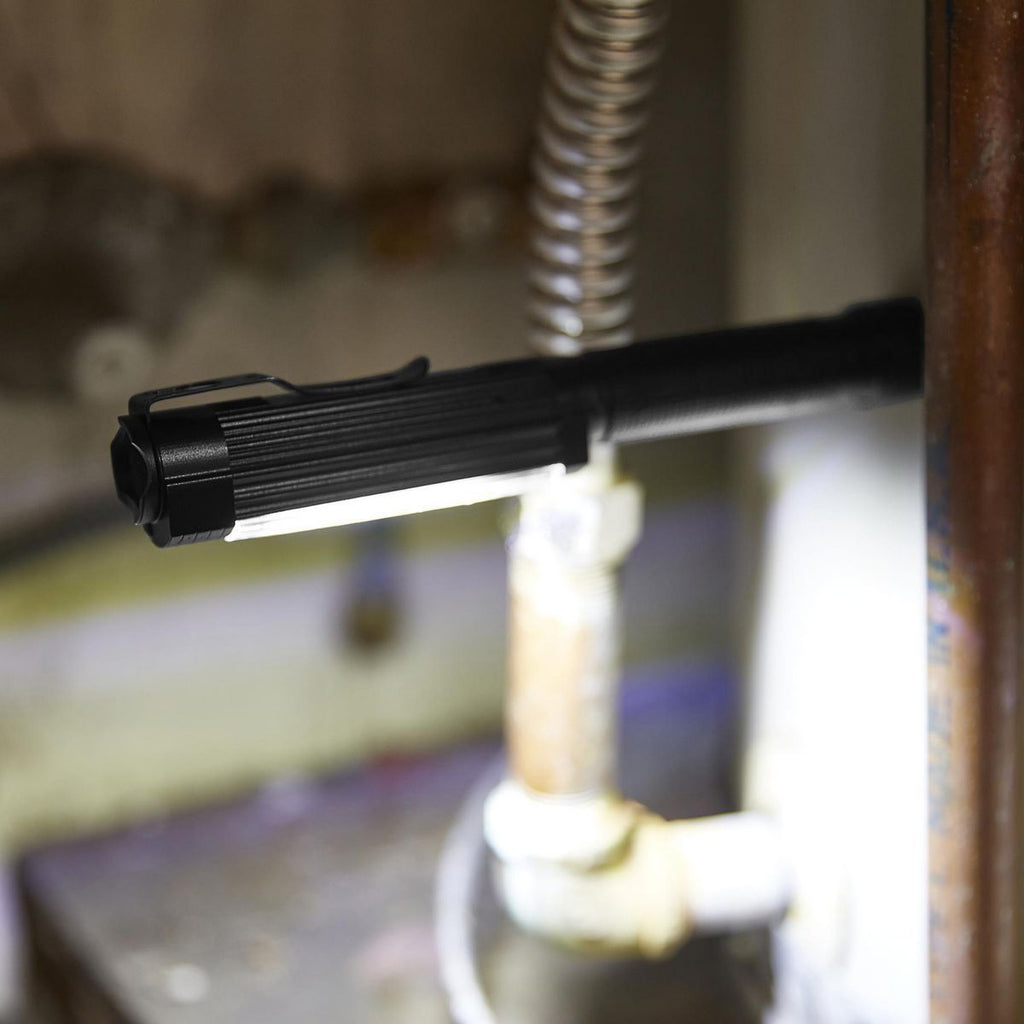 300 Lumen Magnetic Pocket Work Light Q44017