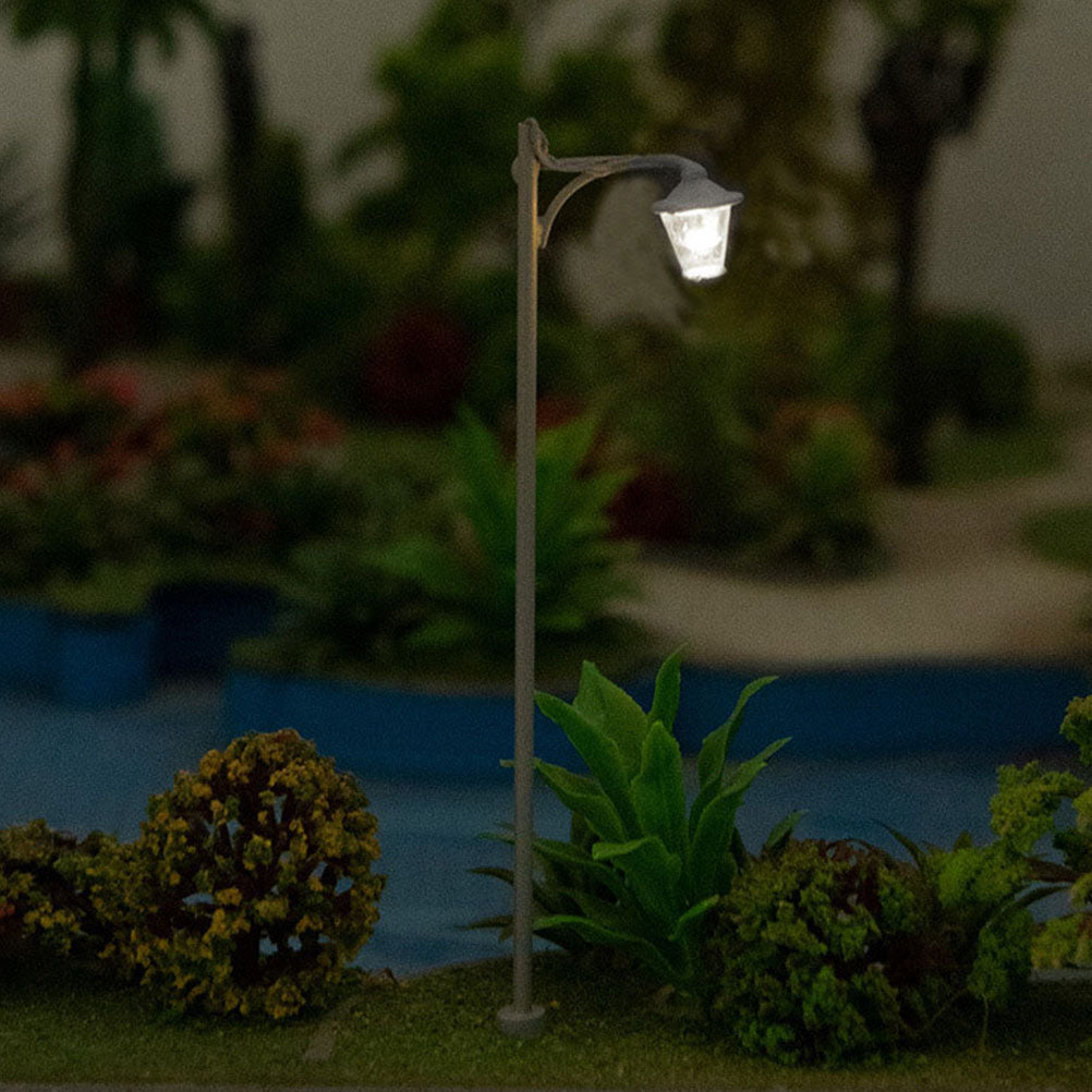 Vintage Metal Garden Lights Dollhouse Decor P85282