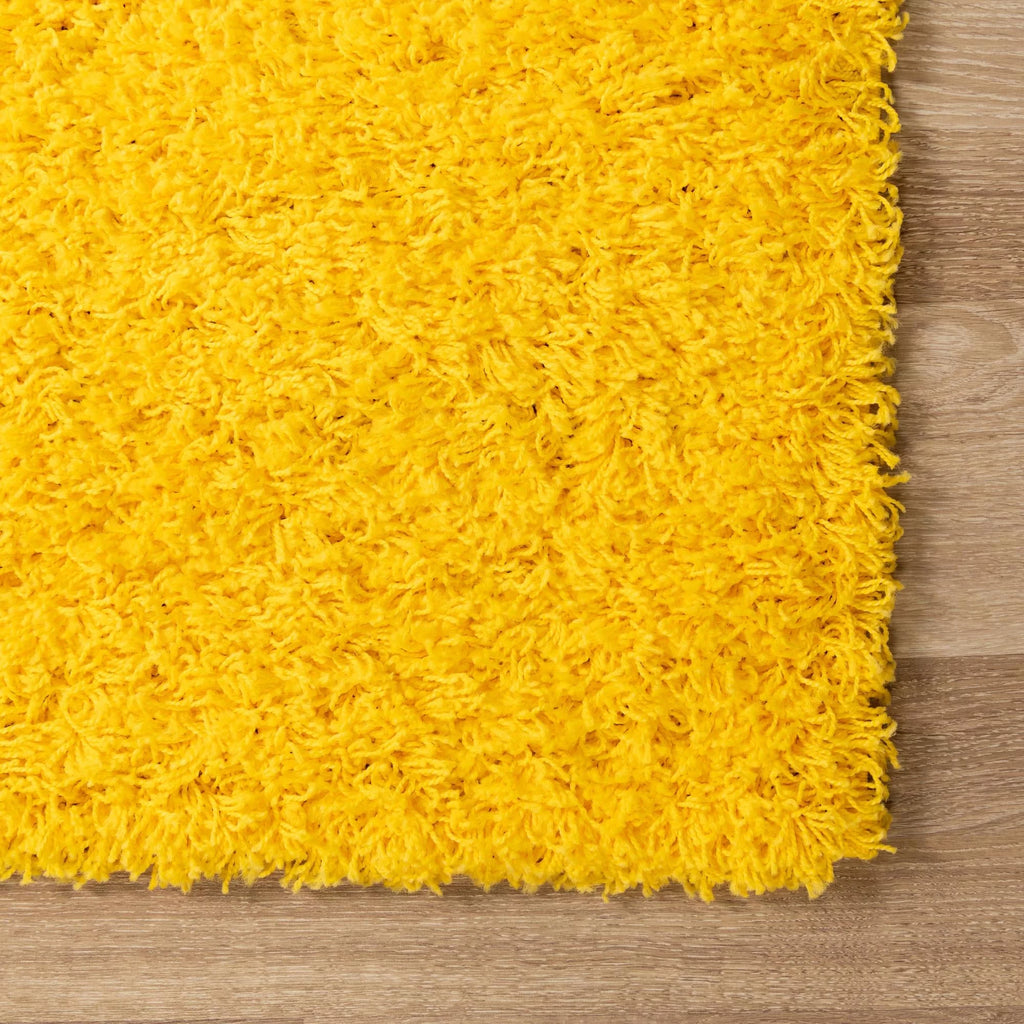 5' x 8' Yellow Shag Rug U5444