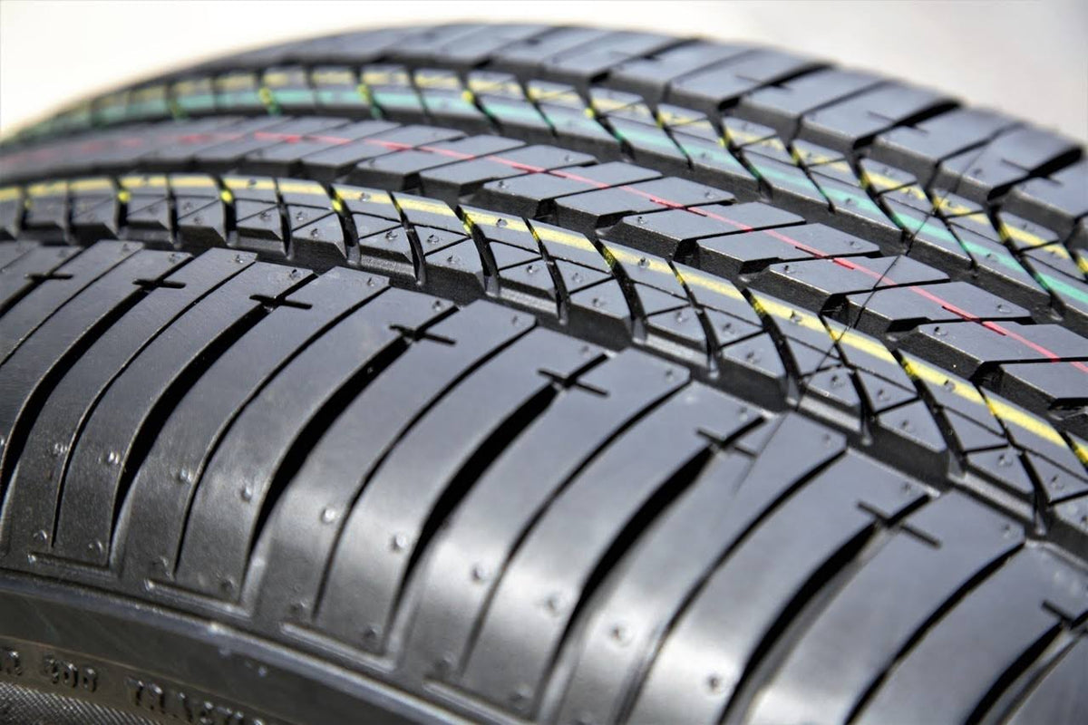 235/40R19 96V Tire G996343