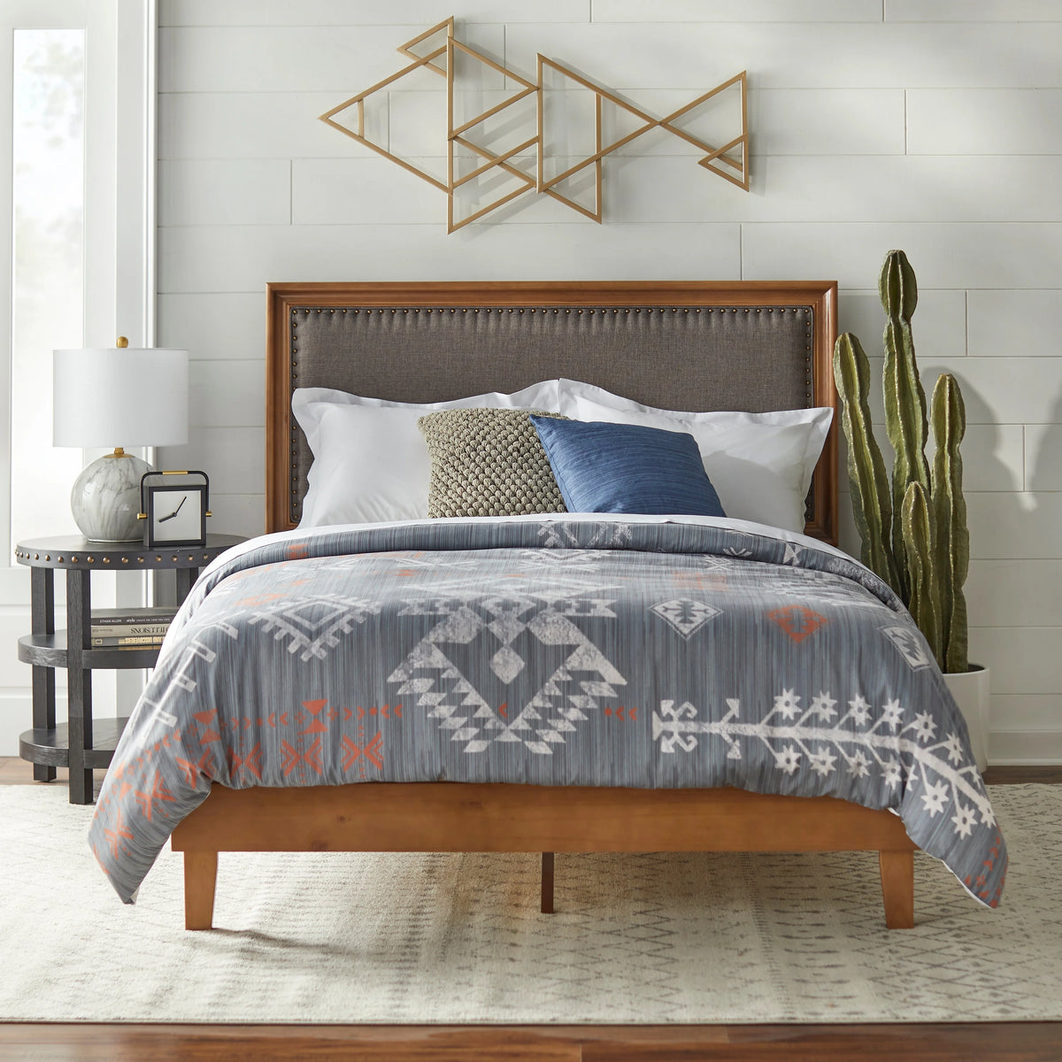 Upholstered Queen Platform Bed Grey Rustic Natural Q3088