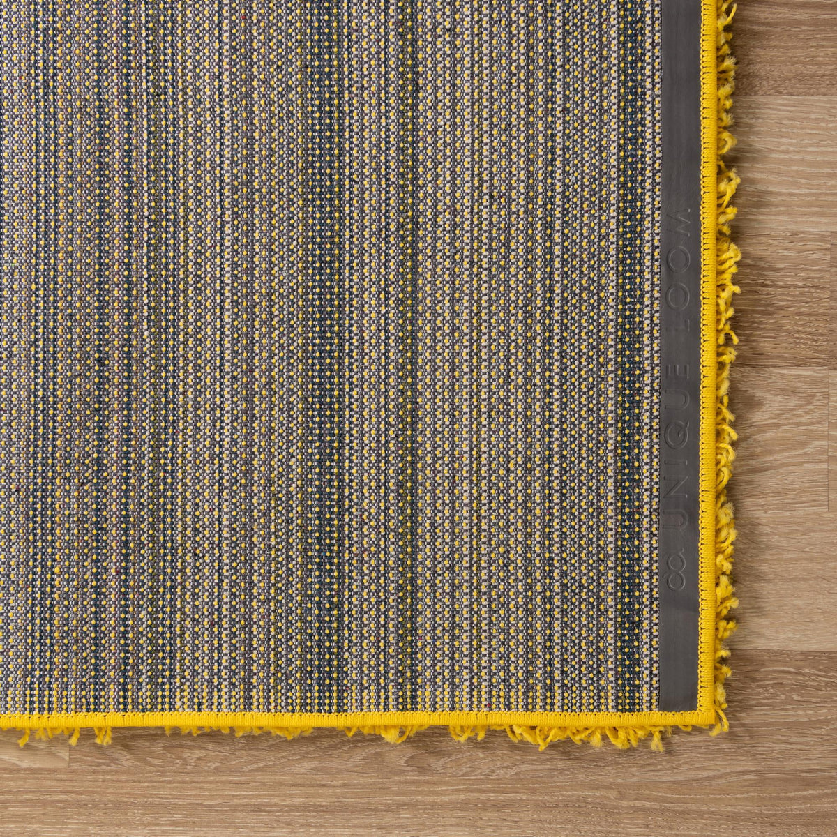 5' x 8' Yellow Shag Rug U5444