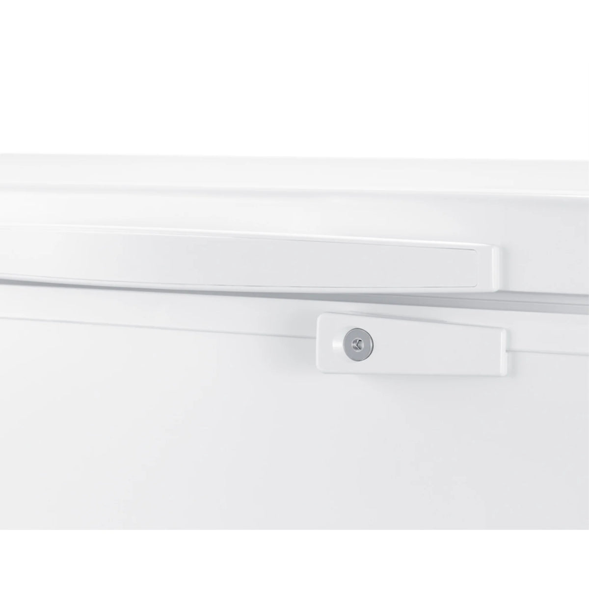 Large Capacity Manual Defrost Chest Freezer with Stainless Steel Corner Guards J94267