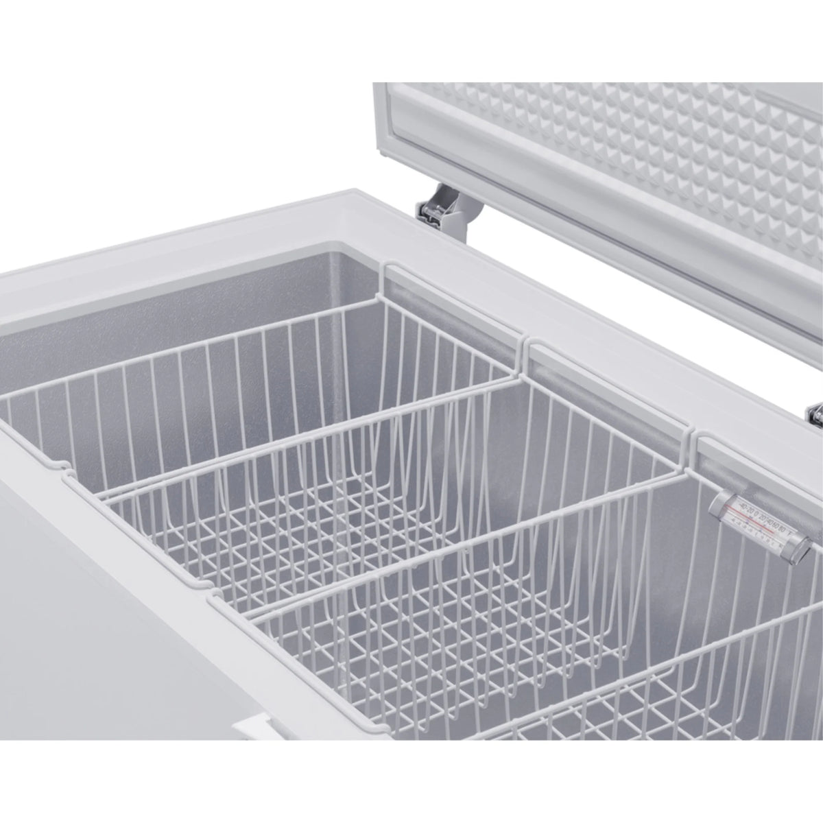 Large Capacity Manual Defrost Chest Freezer with Stainless Steel Corner Guards J94267