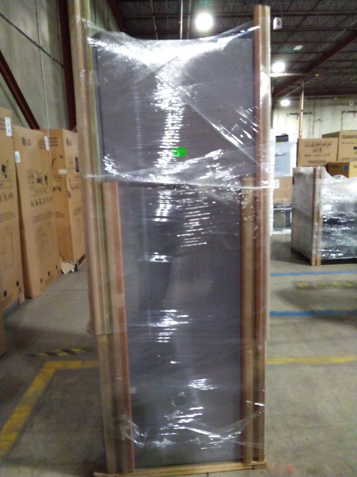 36IN 20 CU FT Counter-Depth French Door Refrigerator with Interior Dispenser L55846